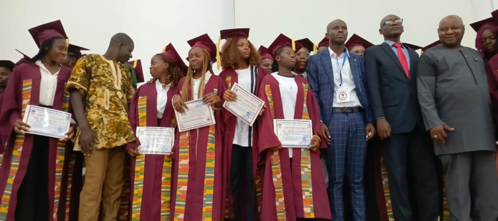 Remise de diplômes CEFECO Sarl 2024